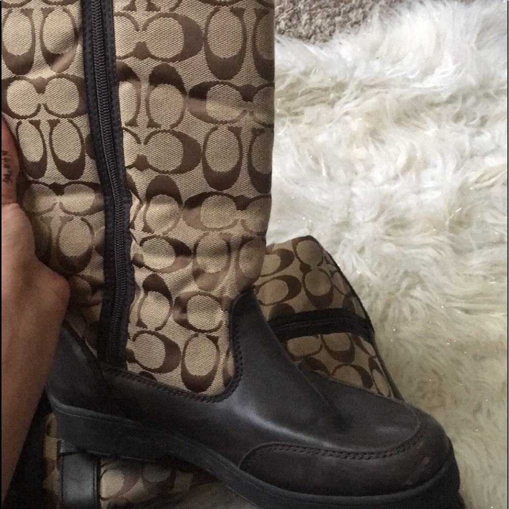 Boots - Picture 3 of 3